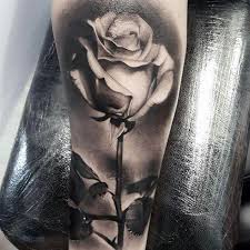 60 Epic Tattoo Designs Fur Manner Legendare Tinte Ideen Mann Stil Tattoo Rose Tattoos For Women Rose Tattoos For Men Realistic Rose Tattoo