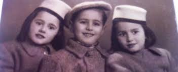 Sami modiano, oggi 89enne, fu deportato con la famiglia dall'isola di rodi in grecia quando di anni ne aveva appena 13. Io Bambina Nell Abisso Di Auschwitz Ora Il Terrorismo Per La Religione Minaccia Tutti La Repubblica
