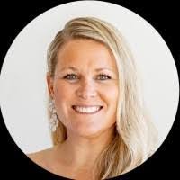 Ashley Lapoint's Instagram, Twitter & Facebook