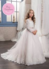 She Will Be Looking Absolutely Stunning In The Minneapolis Junior Bridesmaid White Flower Girl Dresses Girls First Communion Dresses Flower Girl Dresses Tulle