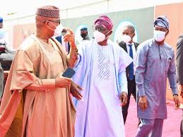 Chief willie obiano of anambra state; R0munqodhecvmm