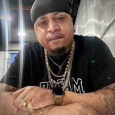 Kristen Abney's Instagram, Twitter & Facebook