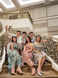Được gặp bà cúc, ông quân khỏe hẳn ra. Dan Trai Xinh Gai Ä'áº¹p Cá»§a HÆ°á»›ng DÆ°Æ¡ng NgÆ°á»£c Náº¯ng Há»™i Ngá»™ Noi Lá»i Chia Tay Vá»›i Phim