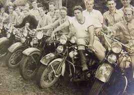 Pin By Peter Lerohl On Biker Culture Harley Davidson History Motorcycle Pictures Harley
