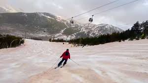 Die arktische kaltluft hat sich weiter ausbreitet und das ruhrgebiet und den saharastaub bringt blutschnee: Sandpisten Sahara Staub Farbt Schnee In Skigebiet In Andorra Braun