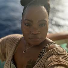 we learned these in Tennessee Charles and Kim make yummy mini pot pies and  more using simple ingredients. #easydinner #easycooking #yum