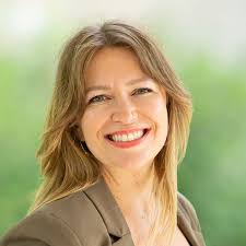 5 POND POINT DRIVE, BEDFORD, NH 03110