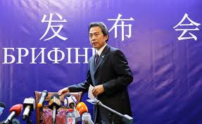 他是以色列官宣的首名疫苗接种者。/reuters 诚心求、高价买， 以色列疫苗供大于求 2020年2月27日，以色列报告首例新冠肺炎病例。一名以色列公民从意大利旅行回国后被确诊。3月下旬该国首次封城。 此后，当地疫情起起伏伏。 ä¸­å›½é©»ä»¥è‰²åˆ—å¤§ä½¿æœä¼Ÿåœ¨å®˜é‚¸æ­»äº¡ çº½çº¦æ—¶æŠ¥ä¸­æ–‡ç½'