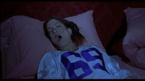 In den jahren 2001, 2003, 2006 und 2013 entstanden die fortsetzungen scary movie 2, scary movie 3, scary movie 4 und scary movie 5. Scary Movie 2 Schnittbericht Rtl 2 Ab 12 Schnittberichte Com
