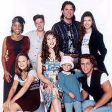 Los tres nitros distintos de la serie blossom. Trailer Und Teaser Videos Zur Blossom Filmstarts De