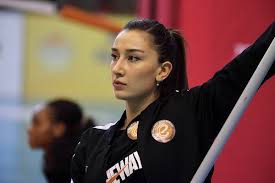 More images for hande baladın reklam » Hande Baladin Roportaj Filenin Sultani Hande Baladin