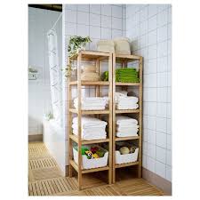 Ikea Regale Einrichtungsideen Fur Mehr Stauraum Zu Hause Salledeau Praktische Ecke Im Badezimmer Holz Regal Fur Die Han In 2020 Shelving Unit Room Shelves Shelving
