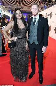 Former west indies cricketer marlon samuels has come under fire for disgusting comments about the wife of superstar ben stokes. Cricketer Ben Stokes Is Supported By Glamorous Wife Clare Ratcliffe Before Sharing A Sweet Kiss Daily Mail Online