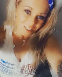 Nicole Wade's Instagram, Twitter & Facebook