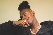 Russell Wilson Honors Breonna Taylor & George Floyd With New Cleats