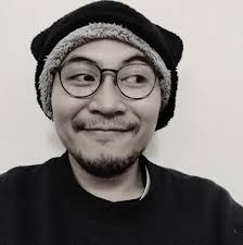 There's an animal hiding in plain sight. Do you see it?