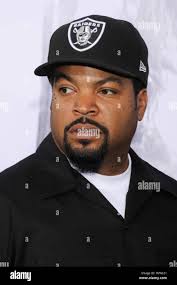 Ice cube actor hi-res stock photography and images