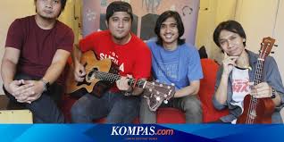They have changed their lineup several times since their formation on 6 may 1996. Sheila On 7 Dan Cerita Para Personel Di Tengah Pandemi Corona Halaman All Kompas Com
