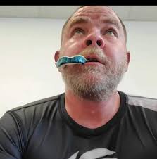 Leo's fat man is the "Man of the match" today!!