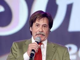 Trotz dass die einschaltquoten von promi big brother 2020 deutlich unter den vorjahreswerten lagen, geht die realityshow im kommenden jahr in die verlängerung. Zieht Kultmoderator Jorg Draeger Ins Promi Big Brother Haus Trend Magazin