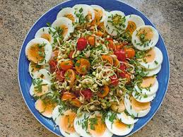 Krumeltigeres Mungobohnensprossen Salat Mit Tomaten Und Eiern Von 007krumeltiger Chefkoch Salat Salat Mit Mungobohnensprossen