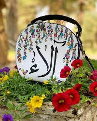 widad s workshop on instagram صديقتي و يخلق من أشباهك اربعين وردة وردة ورود الاء رسوم ف painted clothes hand painted coin purse