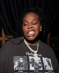 I just didn't wanna waste this beautiful set makeup 🤭 EVERYTHING BIG IN  2025! #watchmeworkMORE