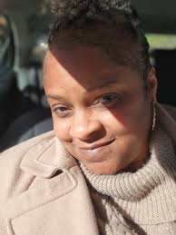 I want to see how the 70's Baby's look, I'll go first❗️1976 I'm 49 years  young let's see yours📸😍