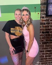 Kelly Callahan (@kellycallahan__) • Instagram photos and videos