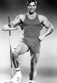 O homem dos músculos de aço actor/actress : Schwarzenegger Tells Off Reddit Users Arnold Schwarzenegger Schwarzenegger Bodybuilding