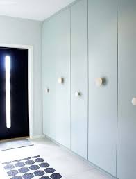 Ikea Pax Schranke In Einem Mint Farbton Mit Kreativen Runden Griffen In Verschiedenen Hohen Ikea Pax Kleiderschrank Ikea Pax Schrank Pax Schrank