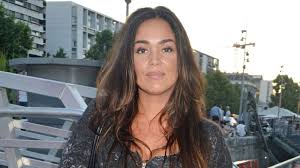 Viens on s'étale mon amour.💘 Who Is Lola Dewaere Dating Lola Dewaere Boyfriend Husband