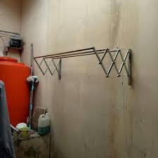 Update terbaru jemuran dinding 70 cm bahan terbuat dari besi,pipa lebih besar, lebih kuat dari bahan alumunium, tidak mudah patah dan bengkok. Unik Jemuran Baju Praktis Bisa Di Lipat Tempel Di Dinding Terbaik Shopee Indonesia
