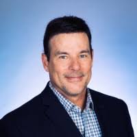 Kelly Ayres's Instagram, Twitter & Facebook