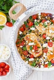 This delicious mediterranean salad is loaded with the most amazing ingredients: 11 Easy Mediterranean Meals For Families The Gingered Whisk