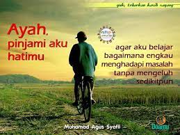 Pada suatu pagi hari ada seorang ayah yang sudah lanjut usia sedang bersama anaknya yang masih. Ahmad Jauhari Kasih Seorang Ayah