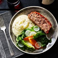 Tasty meatloaf with the addition of oatmeal. For Better Meatloaf Use This Big Little Trick
