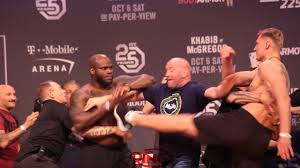 Ufc fighters react to derrick lewis devastating knockout over alexander volkov at ufc 229 derrick lewis vs. Derrick Lewis And Alexander Volkov Have Heated Faceoff At The Ufc 229 Weigh Ins Youtube