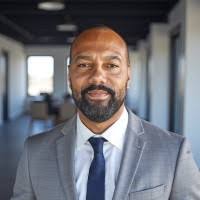 90+ "David Tavares" profiles