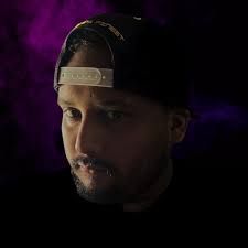 Stream PERTINAX music