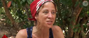 Photo : Pauline a sorti son collier d'immunité. Pour se protéger elle mais  aussi l'aventurier de son choix... Quatrième épisode de "Koh-Lanta, Les  Chasseurs d'immunité", diffusé mardi 5 mars 2024 sur TF1. -