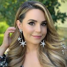 Fetišs brunete aptaustīšana shaved solo meitene pusaudžu flexi elastīgs steching. Bommelme Com Customized Beanies Bommelme Com Individualisierte Bommelmutzen