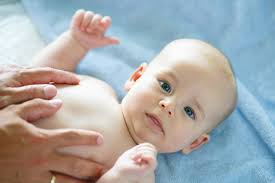 Der babymassagekurs ist für kinder ab der sechsten lebenswoche bis circa sechs. Babymassage Im Kreis Gutersloh