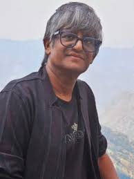 Bhabiji writer Manoj Santoshi battles cancer, Shilpa Shinde takes care of  him