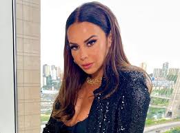 Jun 11, 2021 · viviane araújo não estaria nada satisfeita com sua performance na 'super dança dos famosos' e já está providenciando mudanças. Viviane Araujo Explica Por Que Trocou De Professor Na Super Danca Dos Famosos Jetss