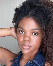 Aryn Wright-Thompson