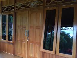 Teras depan merupakan bagian rumah yang paling penting. Model Dinding Depan Rumah Kayu Home Desaign