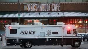 What are the box office phone numbers? 1 Dead 1 Injured In Wisconsin Mall Shooting Kare11 Com