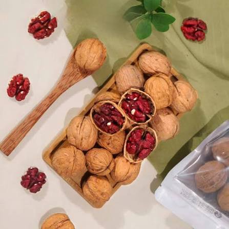 Quả Óc Chó Đỏ Mỹ tách vỏ ( hũ 250gr )