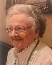 Dorothy Stacey's Instagram, Twitter & Facebook